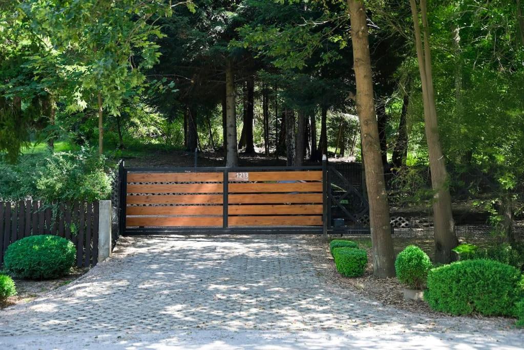 Polana Slowikowa 5 Star- Domek W Gorach Z Jacuzzi, Sauna,Basen,Ogrod Z Lasem, Kominek I Narty Stroza  ภายนอก รูปภาพ